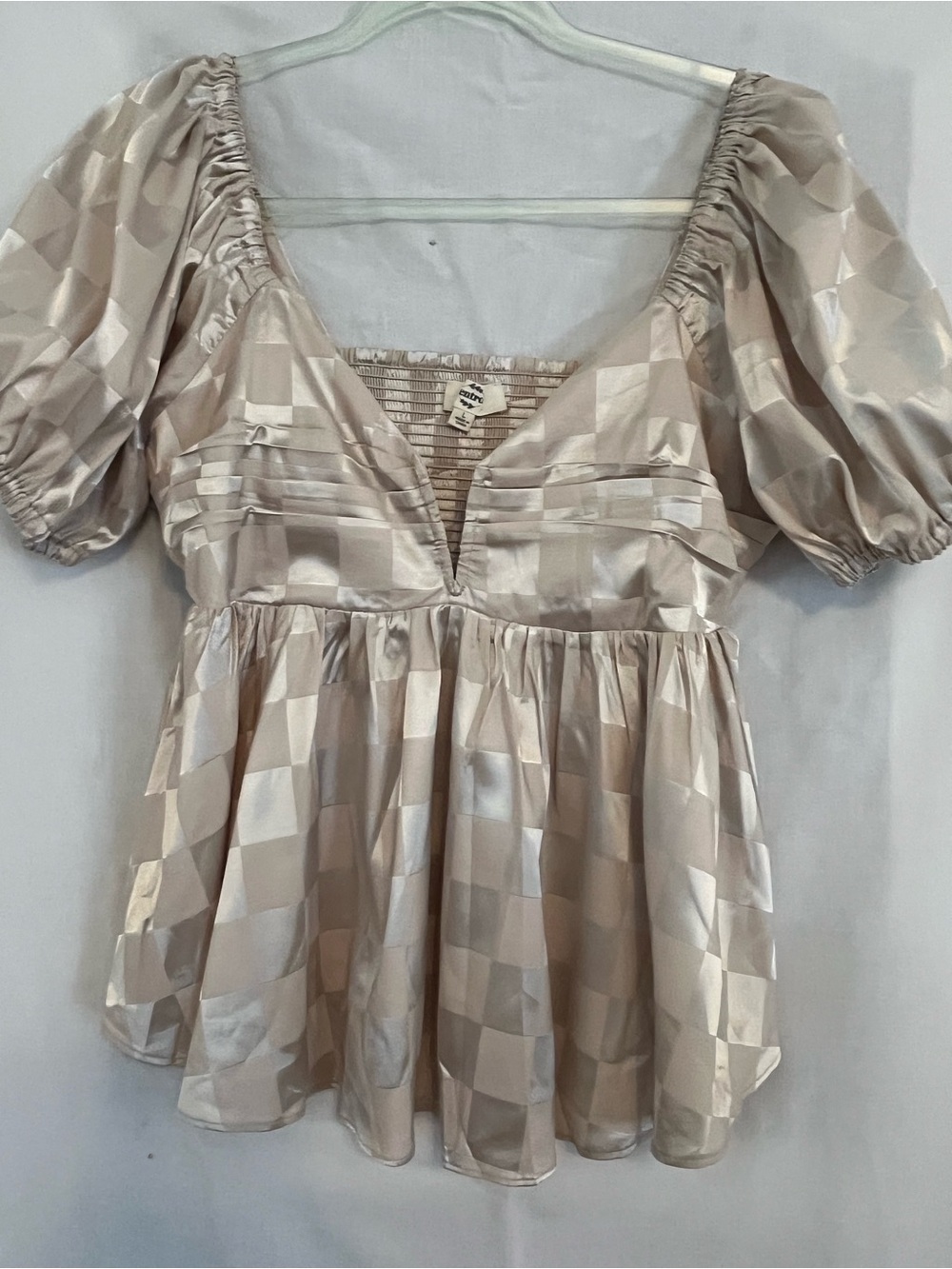 entro Cream Satin Puff-Sleeve Peplum Blouse